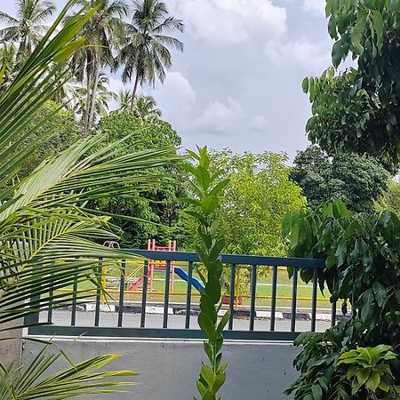 Villa Teratak Delisha -Musslim à Kampong Jemampar Extérieur photo